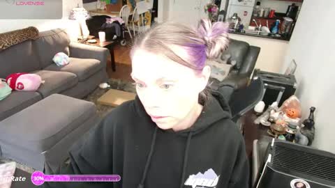 Snapshot of aliceliddell710 chatting on February 11, 6:35 pm Alice Liddell online show from February 11, 6:35 pm