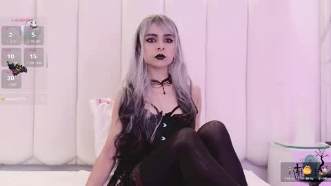 Snapshot of alicenoir_ chatting on September 28, 12:43 pm alicenoir_ online show from September 28, 12:43 pm