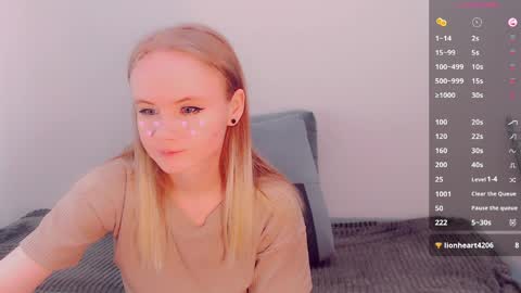 Snapshot of alicenya chatting on April 8, 5:51 am Alice online show from April 8, 5:51 am