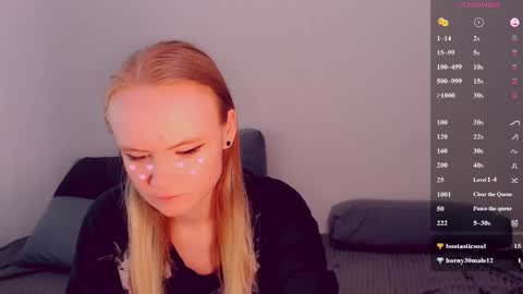 Snapshot of alicenya chatting on April 26, 5:05 am Alice online show from April 26, 5:05 am