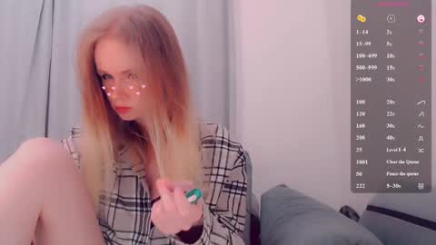 Snapshot of alicenya chatting on May 13, 3:04 am Alice online show from May 13, 3:04 am