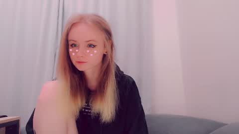 Snapshot of alicenya chatting on June 25, 2:44 am Alice online show from June 25, 2:44 am