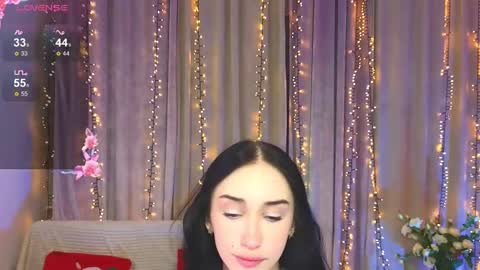 Alice online show from December 19, 6:12 pm