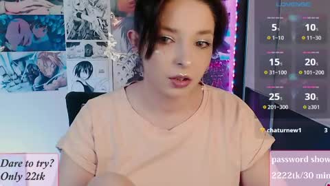 aliceriddle1 online show from May 4, 3:41 pm