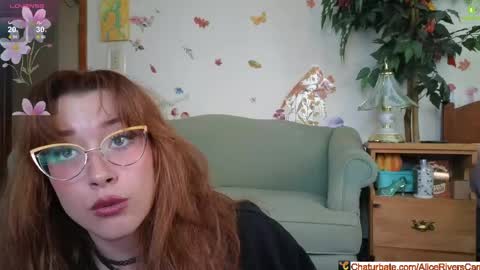 Snapshot of aliceriverscam chatting on May 24, 8:25 pm Alice Rivers ---- Enter my public Discord- online show from May 24, 8:25 pm
