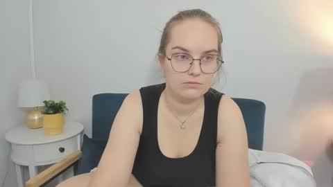 alicesensitive online show from November 16, 11:49 am