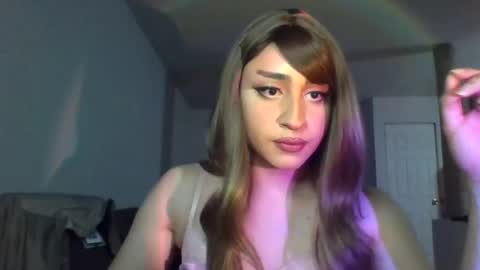 alicesparkle13 online show from July 6, 8:33 am