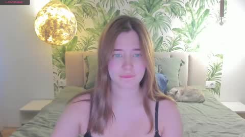 Snapshot of alicetuker chatting on April 15, 3:30 pm Alice online show from April 15, 3:30 pm