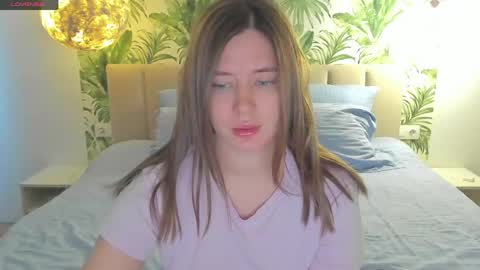 Snapshot of alicetuker chatting on May 2, 2:00 pm Alice online show from May 2, 2:00 pm