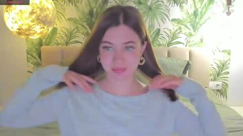 Snapshot of alicetuker chatting on June 7, 6:22 pm Alice online show from June 7, 6:22 pm