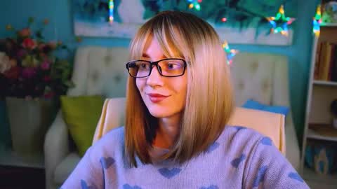 alicewelch_ online show from September 9, 12:05 pm