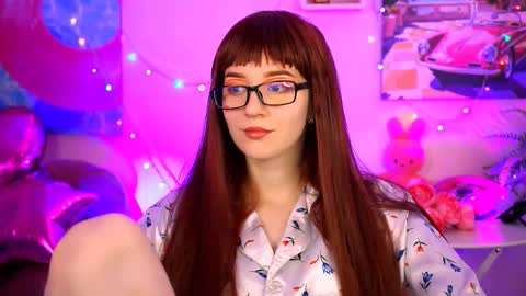 alicewelch_ online show from September 10, 8:14 am