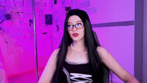 alicewelch_ online show from September 19, 10:49 am