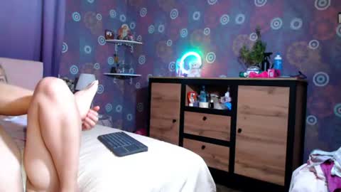 alicewetsquirt online show from July 23, 8:07 pm