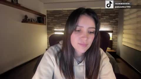 Alice online show from September 10, 11:38 pm