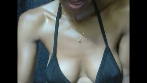 Snapshot of alicia253177 chatting on February 13, 10:44 am alicia253177 online show from February 13, 10:44 am