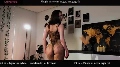 Alicia online show from June 6, 6:12 pm