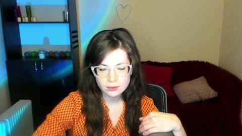 Alicia online show from January 4, 9:31 pm