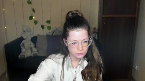 Alicia online show from January 14, 6:24 am