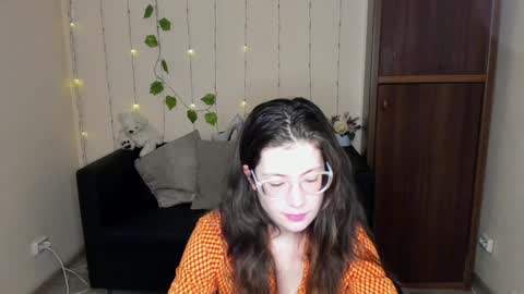 Alicia online show from January 26, 3:36 pm