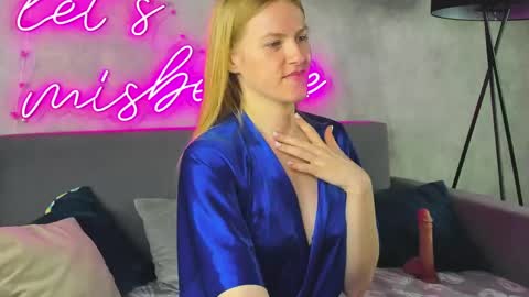 Snapshot of alicia_hars chatting on April 23, 11:18 pm Alicia 2 GMT 3am-9am TueThuFriSun 9am-15pm Sat online show from April 23, 11:18 pm