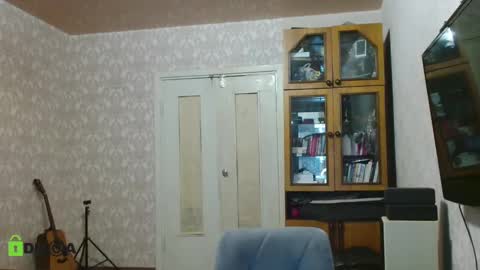 Snapshot of alicia_savory chatting on December 19, 4:23 am Alicia online show from December 19, 4:23 am