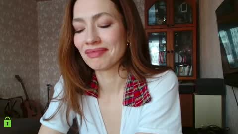 Snapshot of alicia_savory chatting on December 20, 10:05 am Alicia online show from December 20, 10:05 am