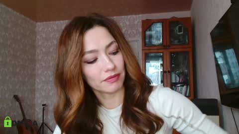 Snapshot of alicia_savory chatting on December 24, 6:44 am Alicia online show from December 24, 6:44 am