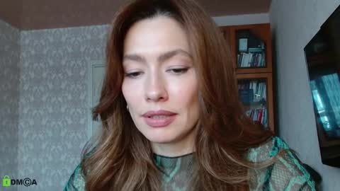 Snapshot of alicia_savory chatting on November 27, 7:21 am Alicia online show from November 27, 7:21 am