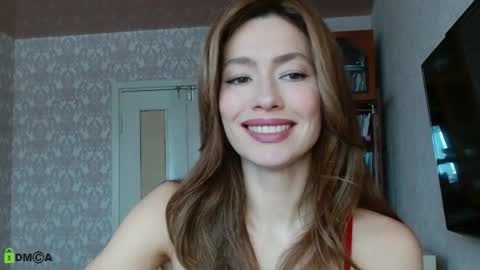 Snapshot of alicia_savory chatting on December 4, 8:34 am Alicia online show from December 4, 8:34 am