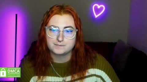 Alicia online show from November 27, 1:02 pm