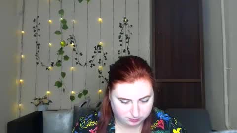 Snapshot of alicia_side_red chatting on May 8, 7:03 am Alicia online show from May 8, 7:03 am