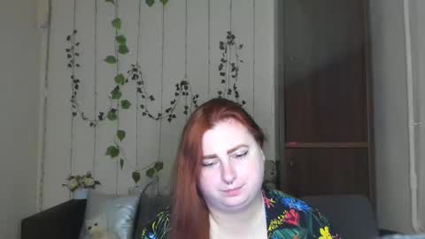Snapshot of alicia_side_red chatting on May 18, 5:24 am Alicia online show from May 18, 5:24 am