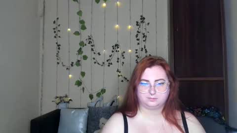 Snapshot of alicia_side_red chatting on May 20, 5:46 am Alicia online show from May 20, 5:46 am