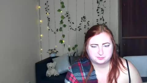 Snapshot of alicia_side_red chatting on June 3, 2:33 pm Alicia online show from June 3, 2:33 pm