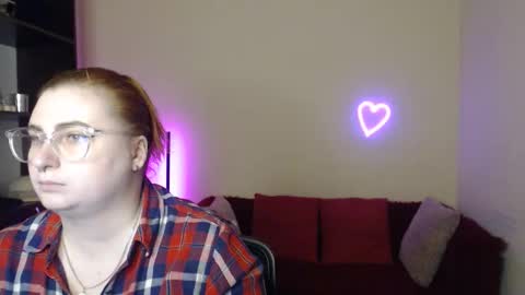 Alicia online show from November 20, 12:27 pm