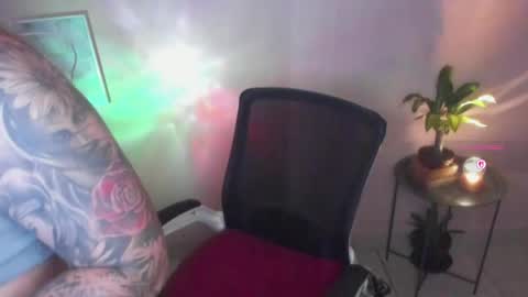 Jennyfer online show from May 25, 8:26 pm