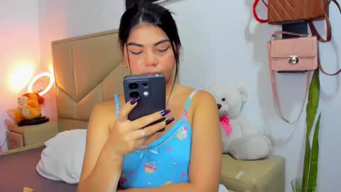 aliciabiden online show from October 15, 4:45 am