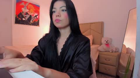 Snapshot of aliciabiden chatting on July 6, 2:47 pm aliciabiden online show from July 6, 2:47 pm