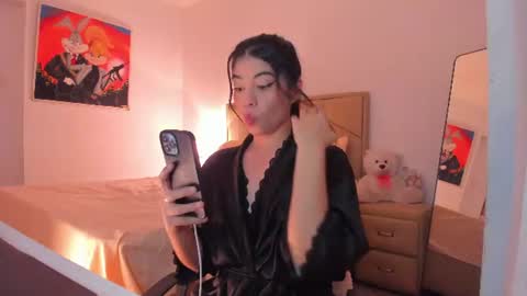 Snapshot of aliciabiden chatting on July 10, 5:59 pm aliciabiden online show from July 10, 5:59 pm