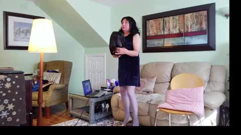 Alicia deHart  Help me reach 1000 Followers. Its FREE online show from May 28, 9:01 pm