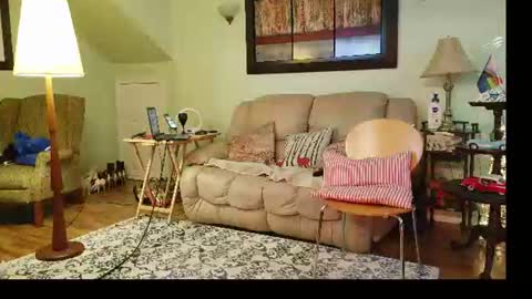 Alicia deHart  Help me reach 1000 Followers. Its FREE online show from July 2, 11:00 pm