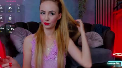 aliciahazel online show from June 9, 7:36 pm