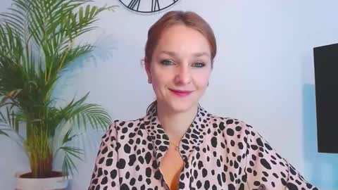 Alicia online show from November 21, 8:13 am