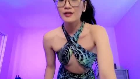 Alicia Hebi online show from September 12, 4:29 pm