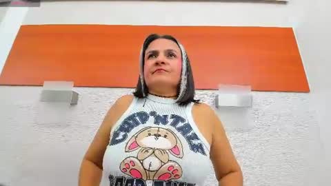 im tutti online show from June 9, 1:50 am