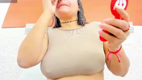 im tutti online show from June 11, 2:11 am