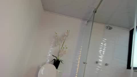 Ali Diaz online show from March 9, 3:38 pm