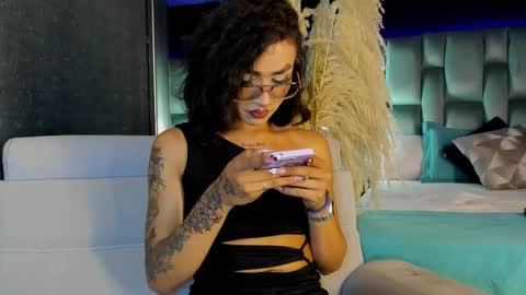 Ali Diaz online show from September 20, 7:15 pm