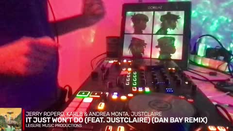 Snapshot of alien8720 chatting on October 29, 8:54 pm busco rockera online show from October 29, 8:54 pm